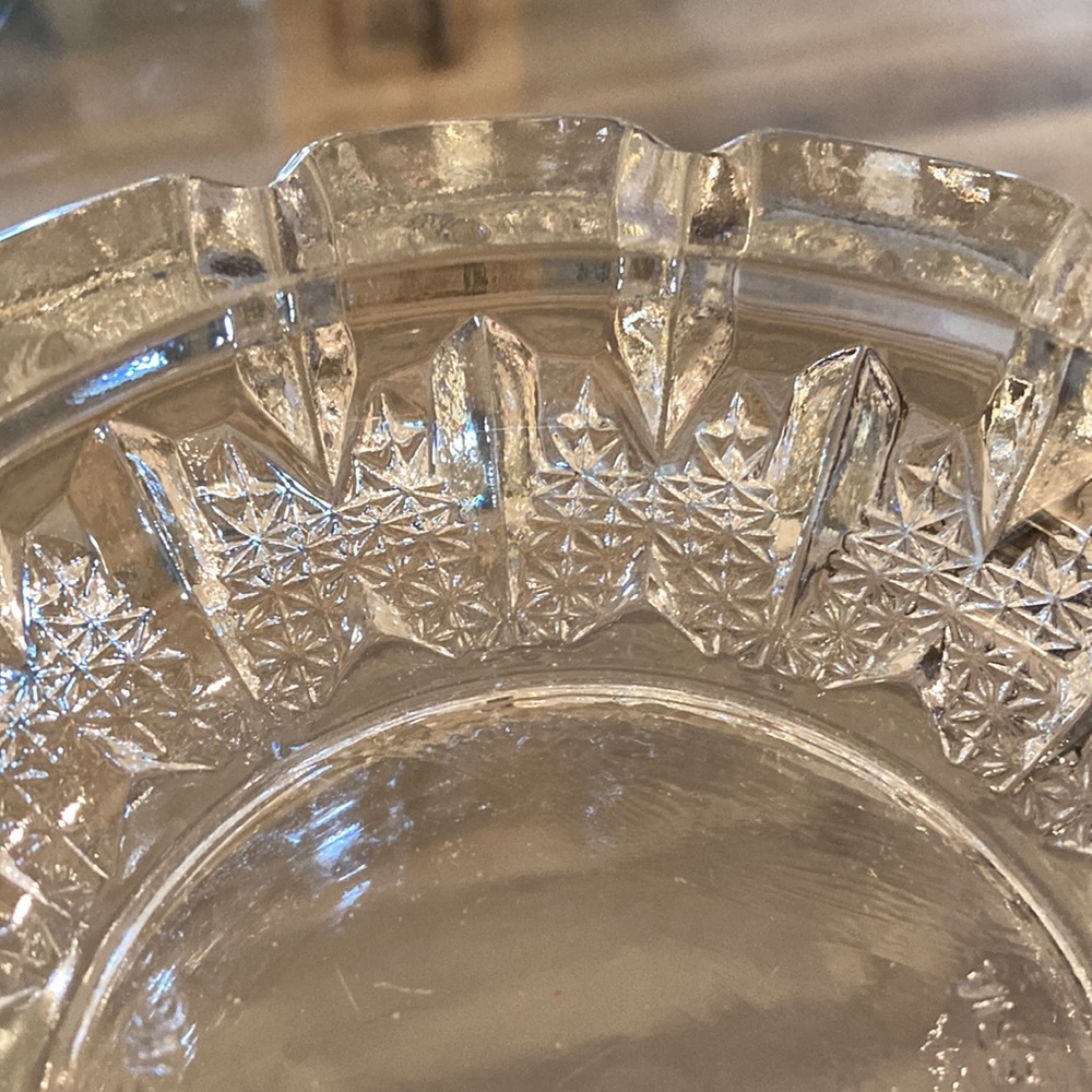 Vintage Round Crystal Ash Tray FBG Indonesia 4 1/2” - Picture 5 of 6